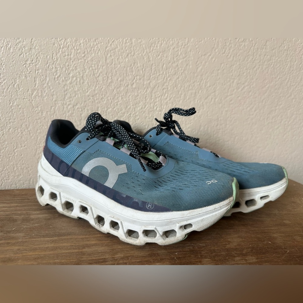 Women’s On Cloud Cloudmonster